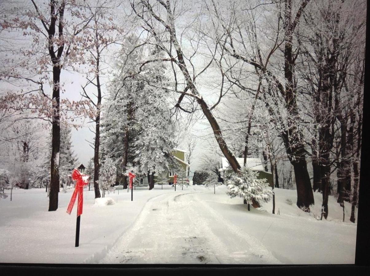 Lotbiniere Les Saisons Du Fleuve Bed & Breakfast エクステリア 写真