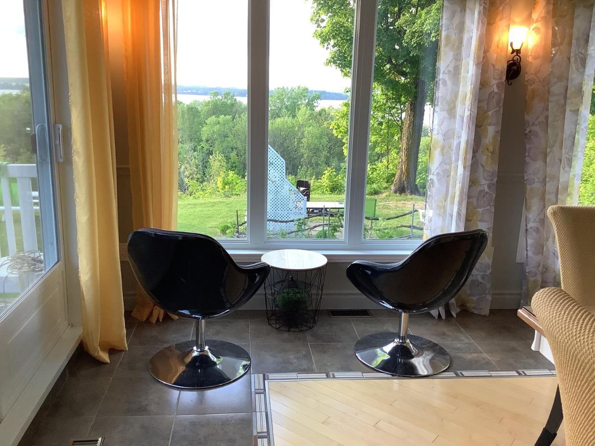 Lotbiniere Les Saisons Du Fleuve Bed & Breakfast エクステリア 写真