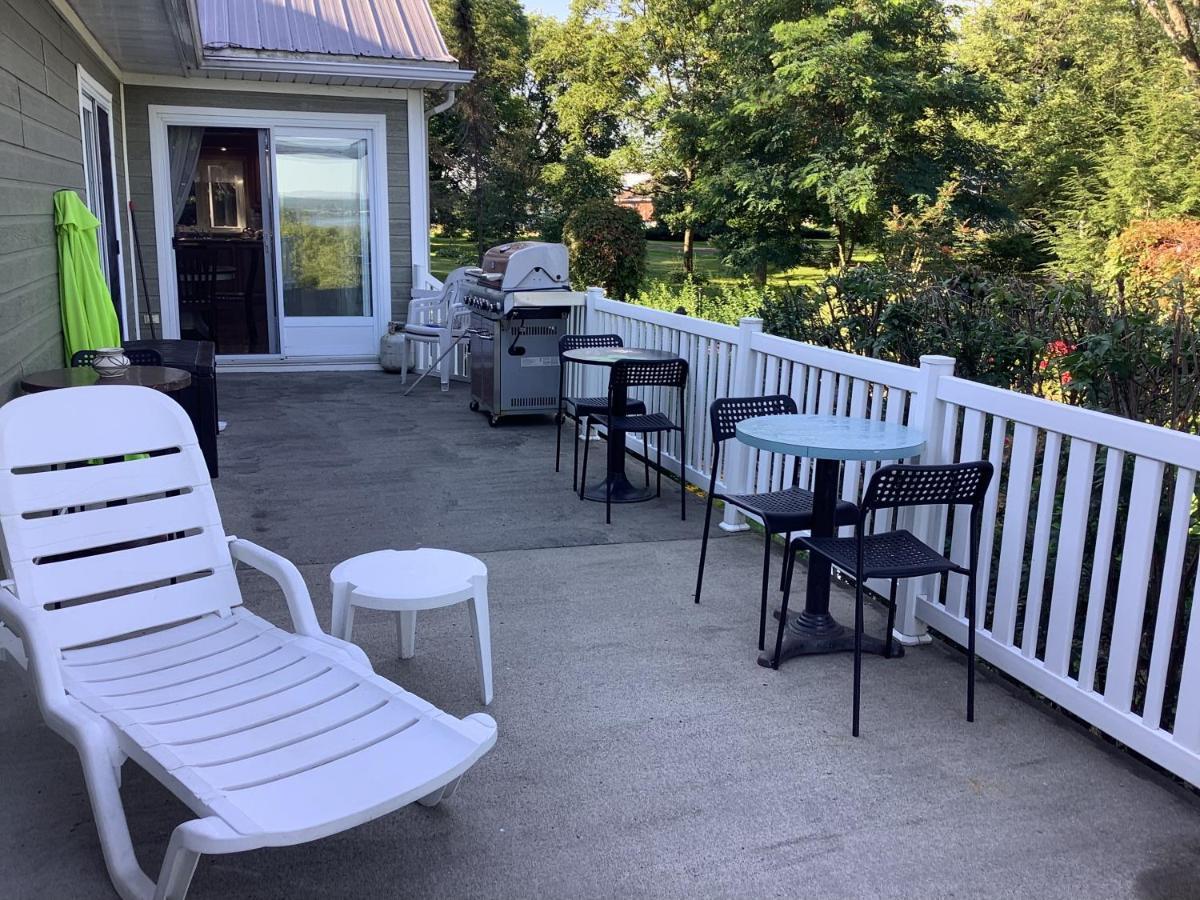 Lotbiniere Les Saisons Du Fleuve Bed & Breakfast エクステリア 写真